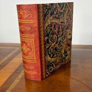 Book lovers gift box